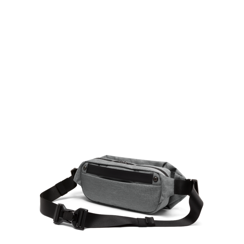 R0 Radiant Chest Bag